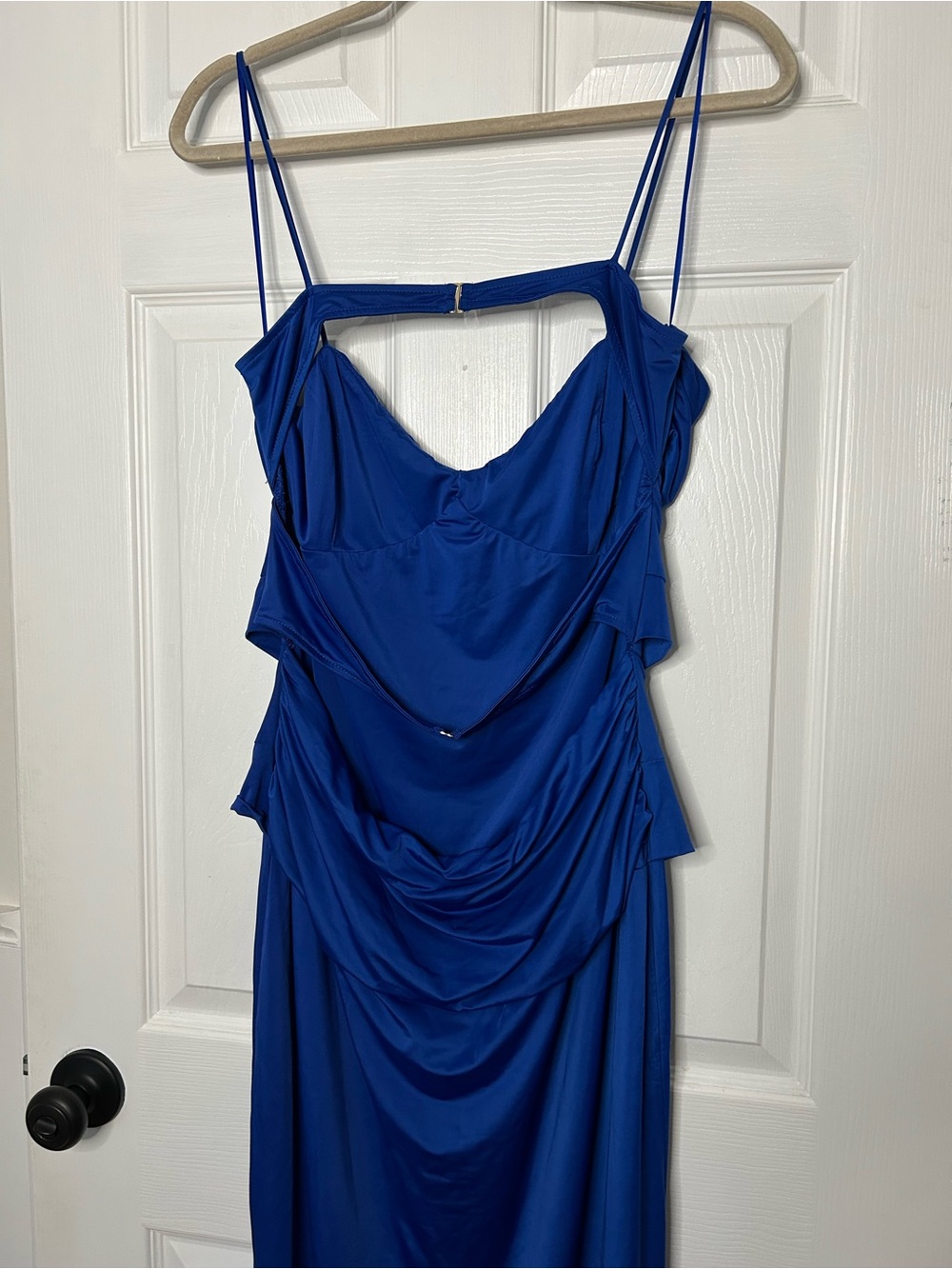 Sunday in Brooklyn Twist-Front Fitted Midi Dress - Picture 13 of 16